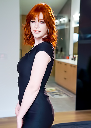 Ariel Darling Gets Anal