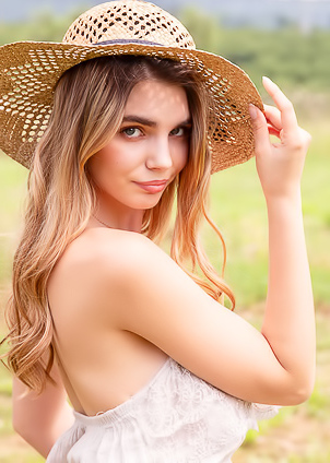 Nude Sweetheart Annette