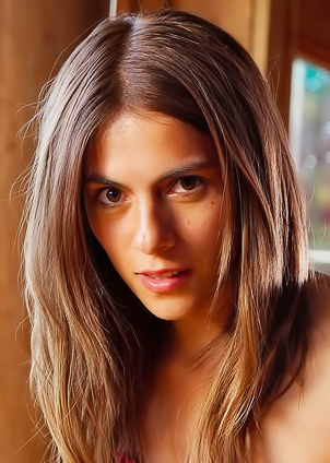 Paloma D Letting Her Juices Drip Onto Her Tongue And Down Her Throat