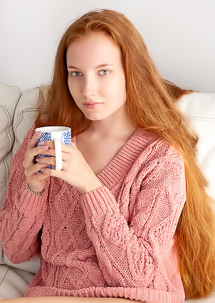 Lola Jolie Lounging Naked On The Leather Sofa