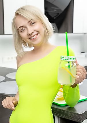 MetArt presents Bernie - Pop Of Lime