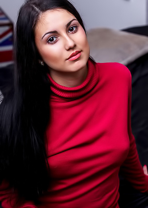 Azzura Sweet Smile Invites You To Appreciate Every Inch Of Her Gorgeous Body