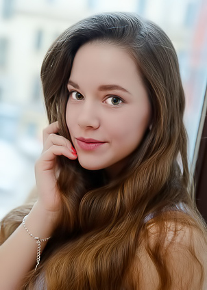 Flamy Nika Stunning Sweetheart Is Soon Sprawled Naked On The Sofa