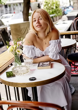 Beautiful And Natural Bianca Bell