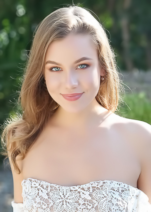 Lila Nova Flirtatious Beauty Will Mesmerize You