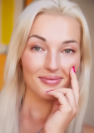 Lovita Fate Offers An Irresistible Rear View