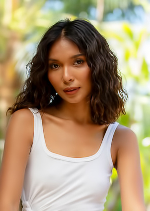 Rosah Seductive Asian Sweetheart Is Soon Naked In The Warm Summer Breeze