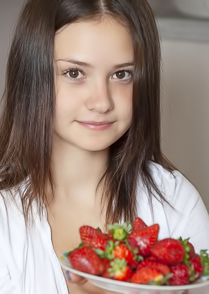 Matty Exposing The Intricate Contours Of Her Lush-lipped Pussy