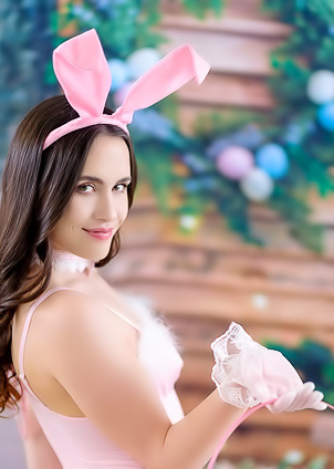 Easter Bunny Daisy Phoenix