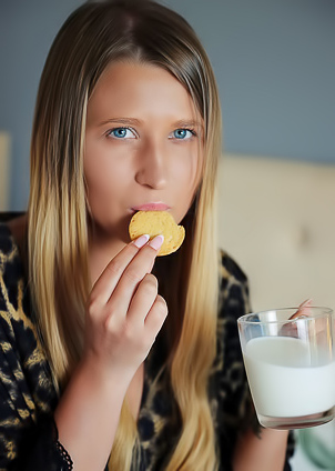 Lisa Dawn Caressing Her Gorgeous Breasts And Peachy Ass Cheeks